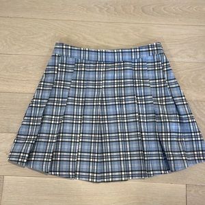Hollister blue plaid pleated skirt.  High rise. Size S. Excellent condition.